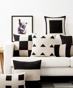 Housse de coussin scandinave noir et blanc géométrique